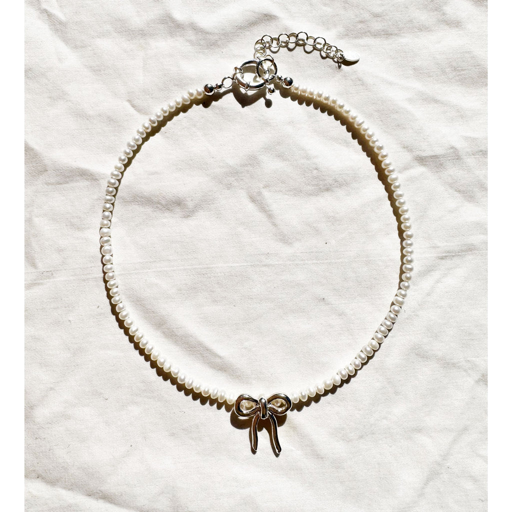Maisie Pearl Bow Necklace