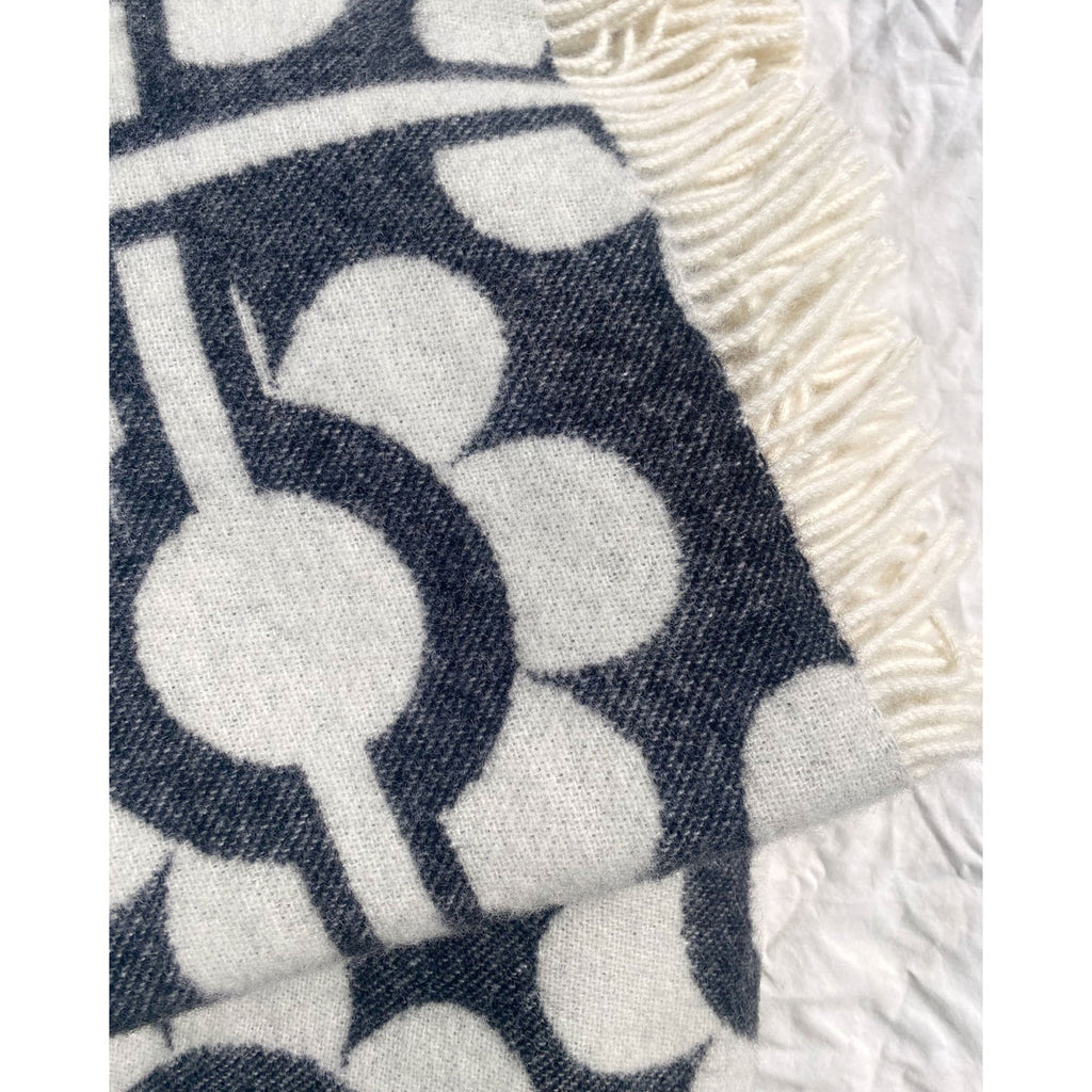 Dahlberg Blanket